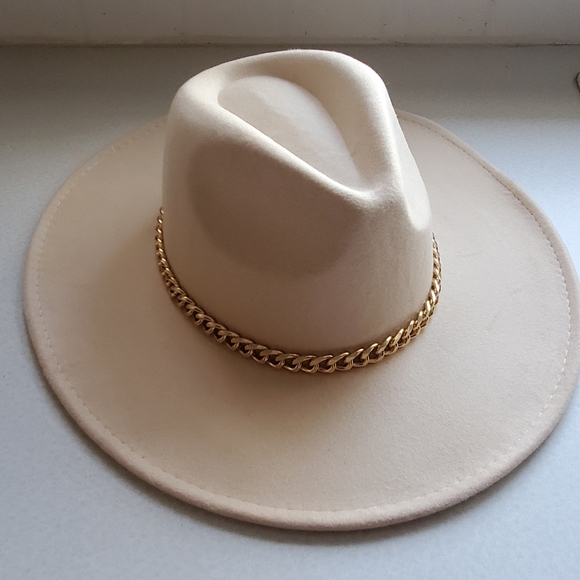Fedora hat. - Picture 2 of 4